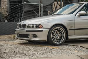 BMW M5 2003 года 